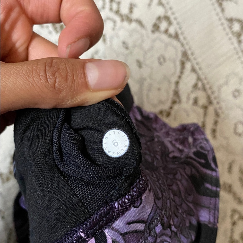Vintage lululemon sports bra - Picture 3 of 3